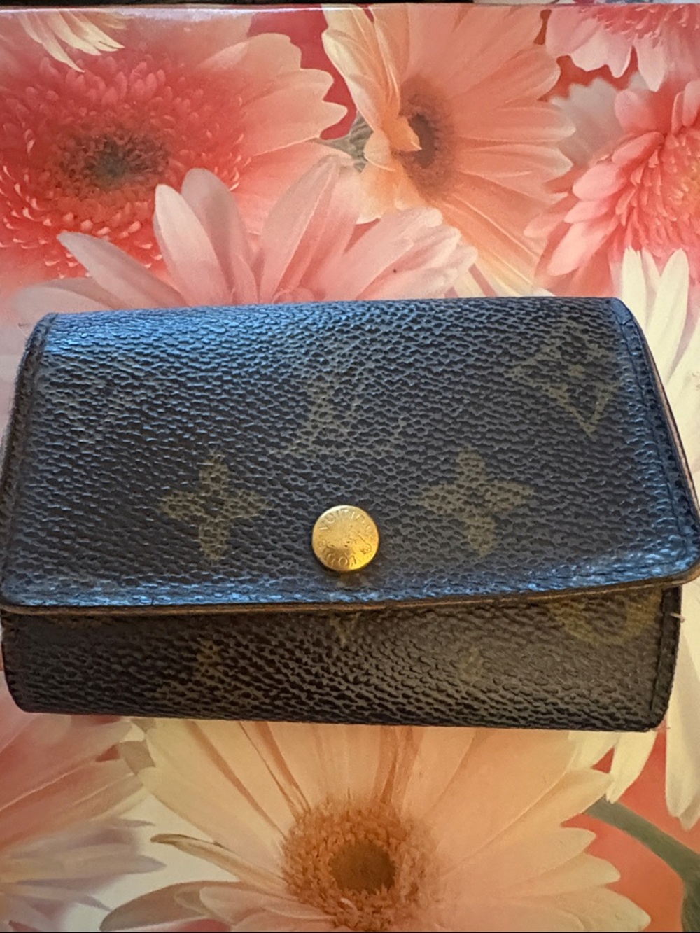 AUTHENTIC! Louis Vuitton Black Monogram Compact Key Holder